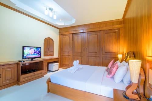 1 queen bed