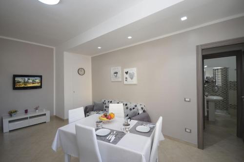 Létesítmények, Stagnone House near Vincenzo Florio repülőtér