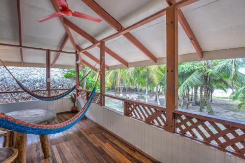 Balkon/Terrasse, Playa 506 Beachfront Hostel in Puerto Viejo de Talamanca