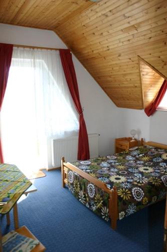 Lorelei Pension Adults Only