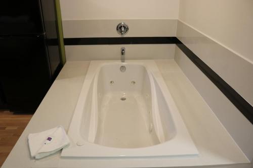 浴室, Studio 6  Victorville, CA - Apple Valley in 維克多維爾