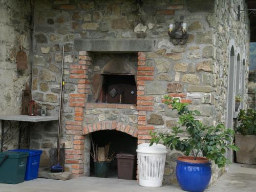 Tranquil Villa in San Romano di Garfagnana with bubble bath gîte à louer Monchio delle Corti