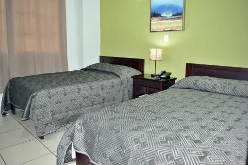 Hostal de Asturias – San Salvador, MA