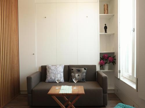  Carlos Alberto Balcony APT in Porto