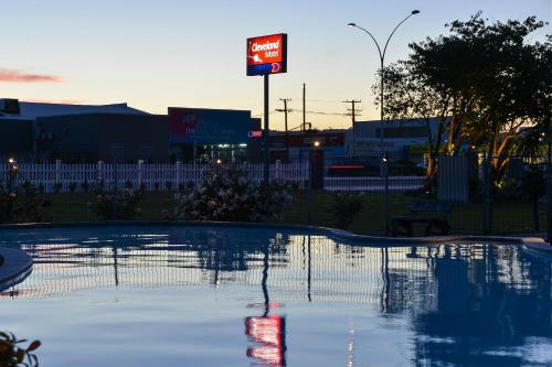 Cleveland Thermal Motel