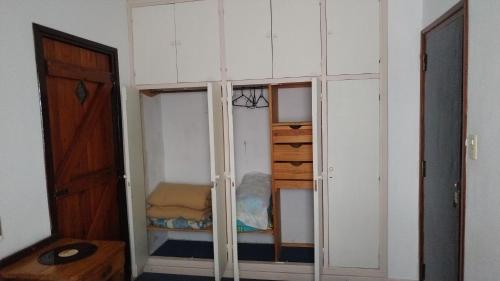 Apartment image 8