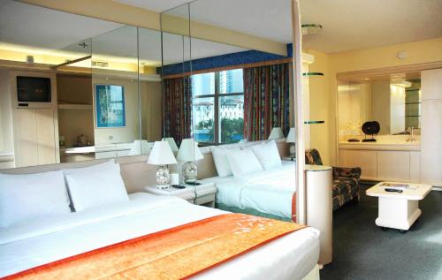 Newport Beachside Hotel and Resort in Miami Beach (FL)