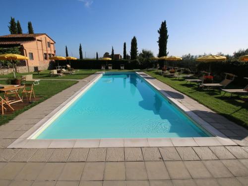 Farmhouse with pool and terrace