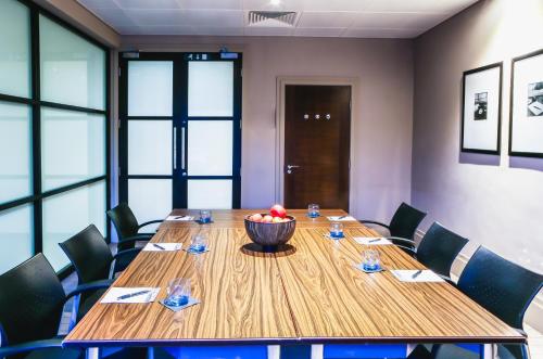 mour hotel - image 4
