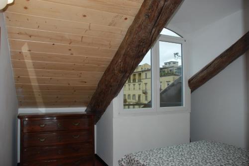 Attic Hostel Torino – Turin, NY