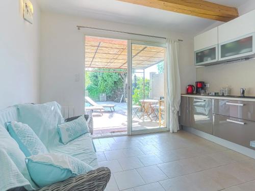 Lovely Holiday Home in Grimaud near Seabeach gîte à louer L'Avelan