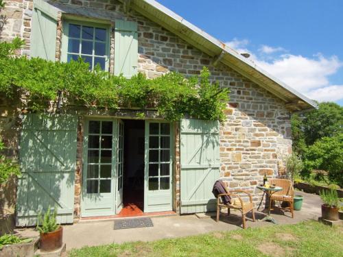 B&B Le Chalard - Charming Cottage in Ladignac le Long with Garden - Bed and Breakfast Le Chalard
