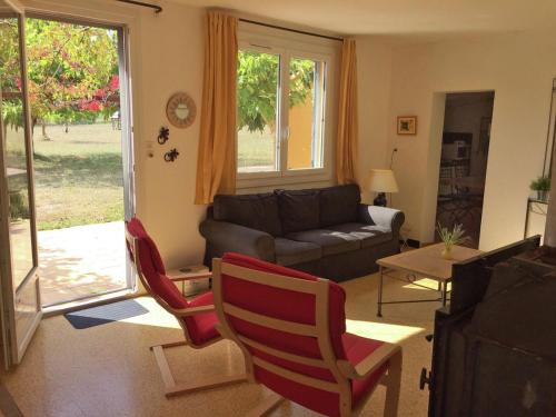 Spacious holiday home with swimming pool - Location saisonnière - Villecroze