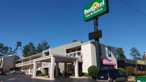 Zainee Inc Budgetel Inn and Suites in Augusta, USA