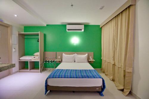 Go Inn Hotel Aracaju Located in Atalaia, Go Inn Hotel Aracaju is a perfect starting point from which to explore Aracaju. The property has everything you need for a comfortable stay. Service-minded staff will welcome and g