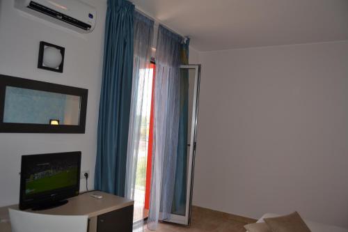 Hotel La Siesta - image 7