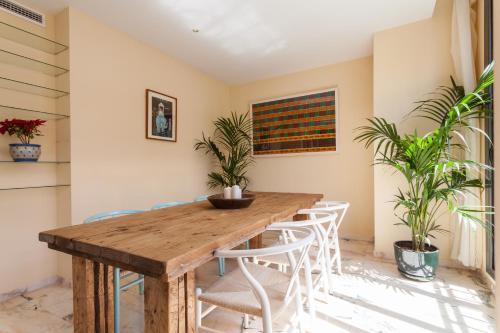 Soho Lounge - Space Maison Apartments - image 12