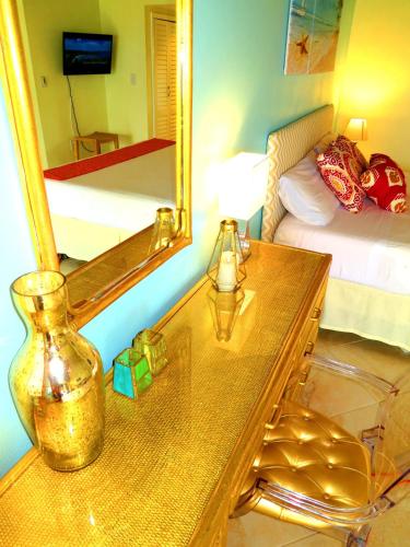 Luxury Beachfront Duplex Villa on Sapphire Beach IV