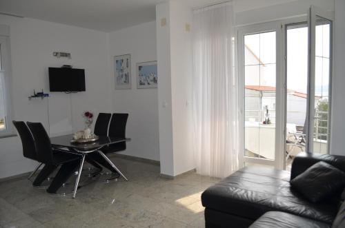 Two-Bedroom Apartment image 3