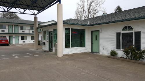 مدخل, Motel 6 Albany, OR in Albany