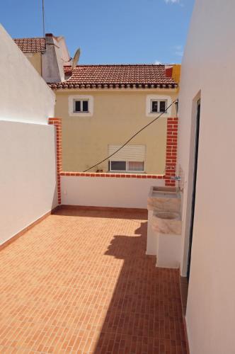 Terraza/balcón, Origens Hostel in Sines