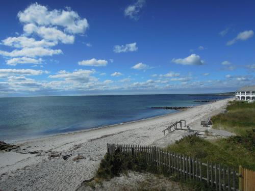 Surfcomber On The Ocean – South Yarmouth, MA