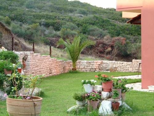 Angela Apartments Pool Gardens and Sea Views