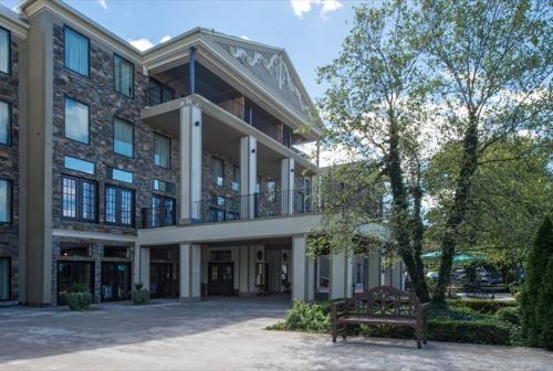 Niagara Crossing Hotel and Spa - image 7