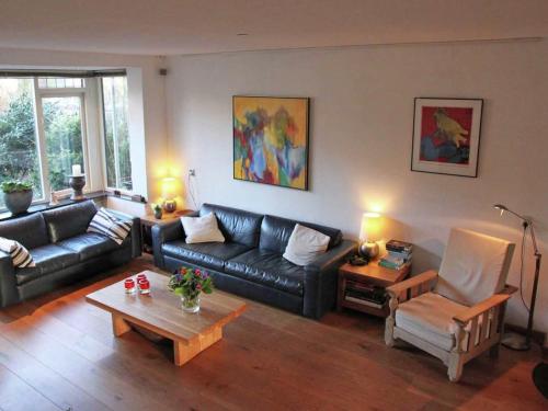 Spacious Holiday Home in Egmond aan den Hoef with Garden
