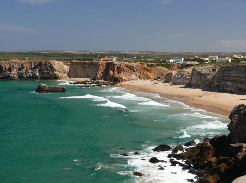 Sagres Sunny Room with private bathroom 300m from the beach 2