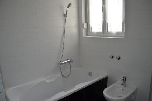 Three-Bedroom Apartment - Penthouse image 2