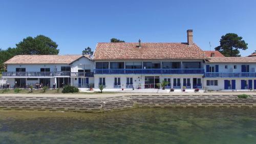 Le Relais Du Lac - image 2