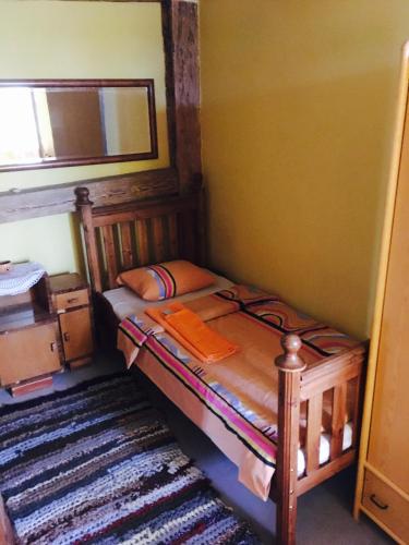 3 twin beds