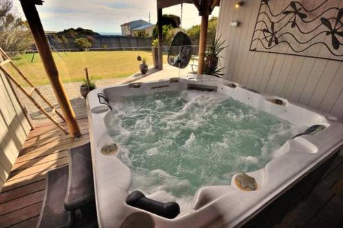 Facilities, Island Daze Surf Beach Phillip Island in Surf Beach