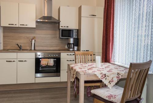 Kitchen, Gastehaus Margareth in Busum