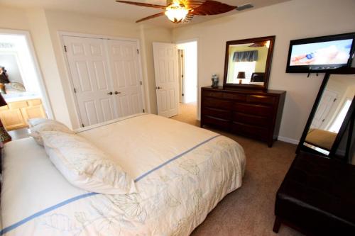 3031 Encantada