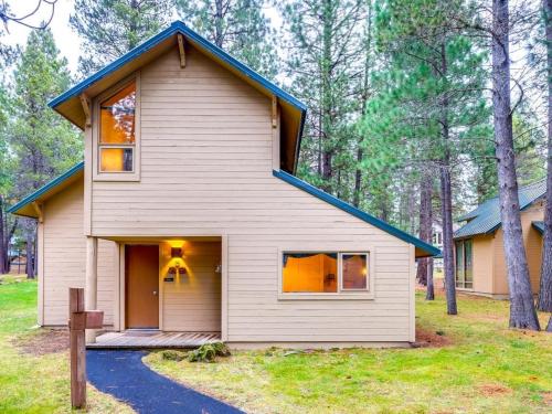 Ranch Cabin #38, Sunriver (photo 2)