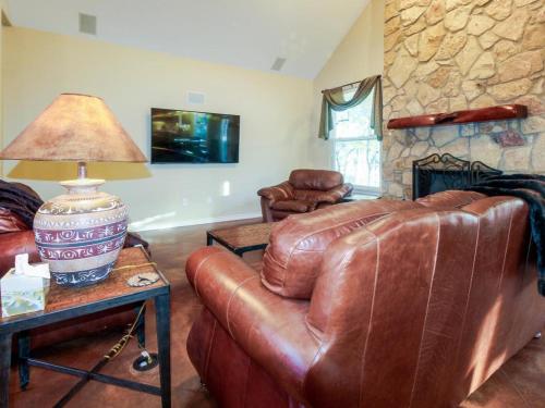 River Mountain Retreat in Wimberley, USA