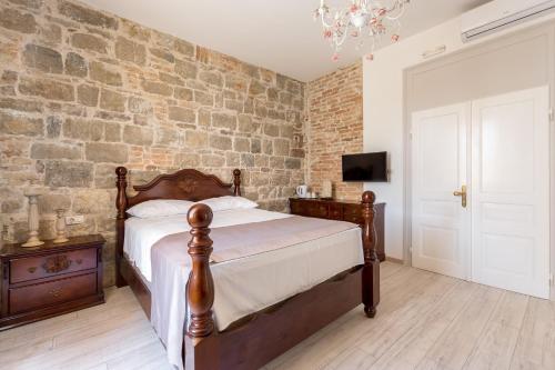 Pietra Rossa - image 3