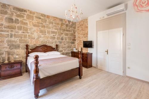 Pietra Rossa - image 2