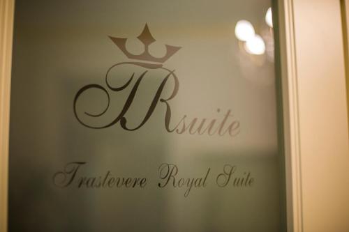 Trastevere Royal Suite - image 2