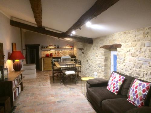 Seadmed, L'Autre Maison in Saint-Jean-de-Ceyrargues