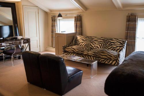 Deluxe Double Room image 4