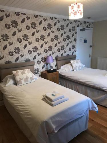 The Crown Hotel - image 7