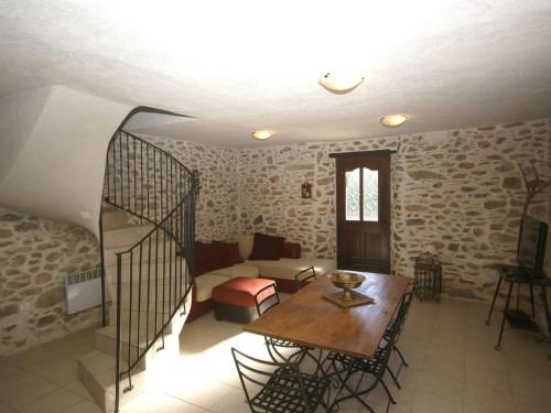 Homely Holiday Home in Moriani-Plage with Pool in San Nikolao