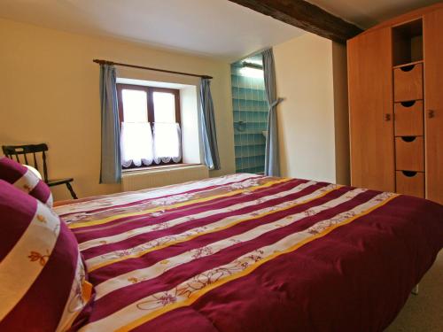 Cottage in Winenne with Garden