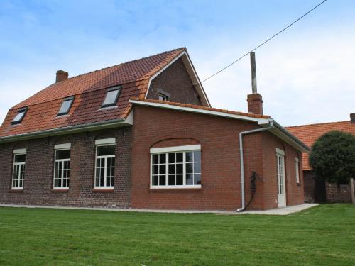  Quaint Holiday Home in Heuvelland with Private Garden in Wulvergem