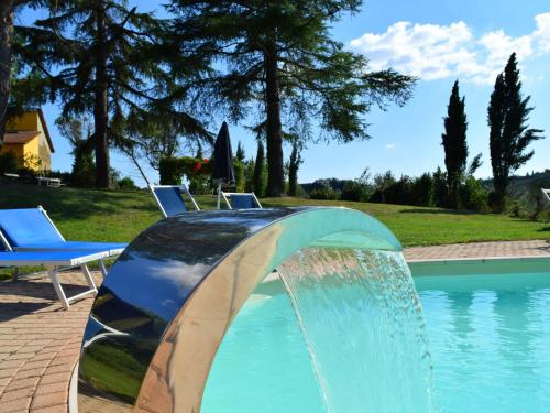 Holiday Home in Vinci with Swimming Pool Garden BBQ Heating, Pension in Vinci