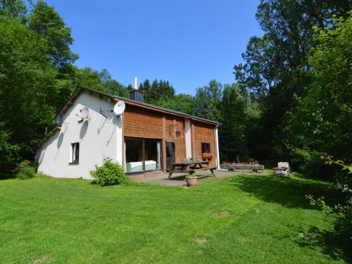 Cosy Holiday Home in Noirefontaine with Garden