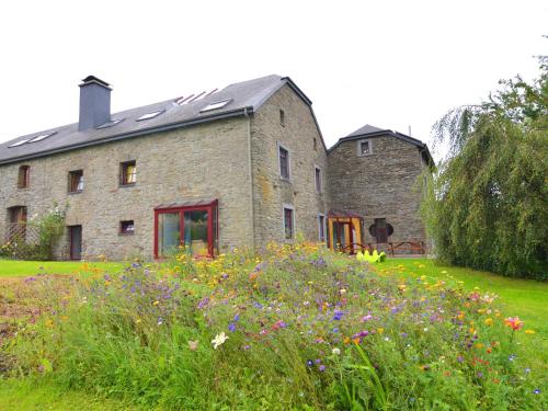 Luxurious Farmhouse in Rondu Luxembourg with garden - Location saisonnière - Chênet